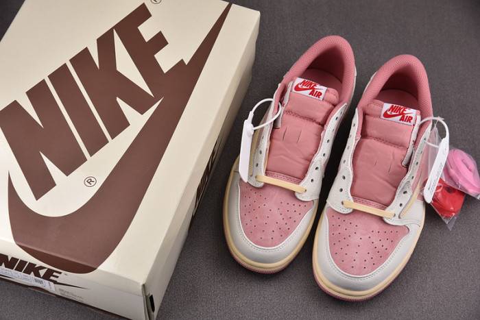 Travis Scott x Air Jordan 1 Low OG DM7866-600