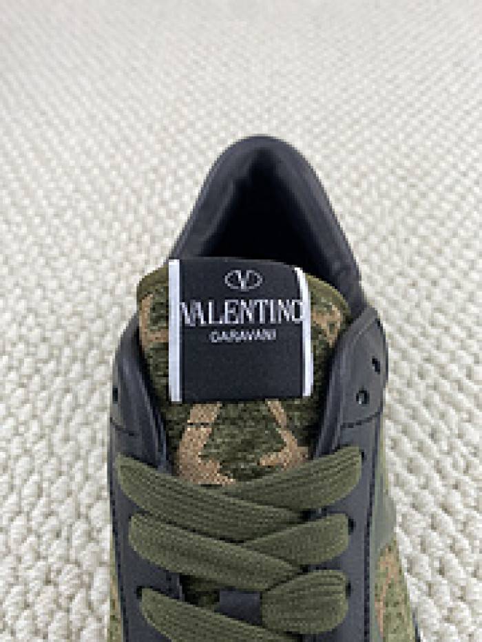 VALE·NTI·NO· Sneakers VS007